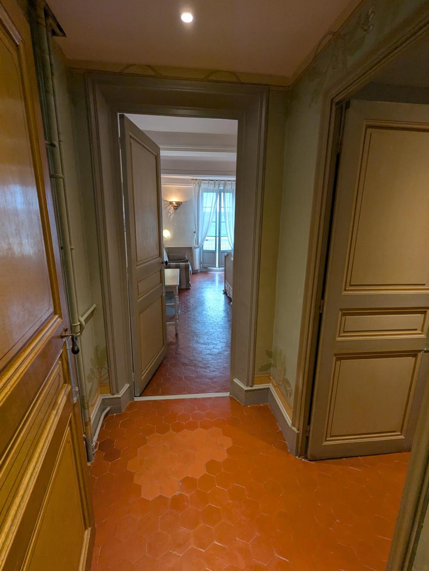 Les Chapeliers Bed & Breakfast Claviers Bagian luar foto