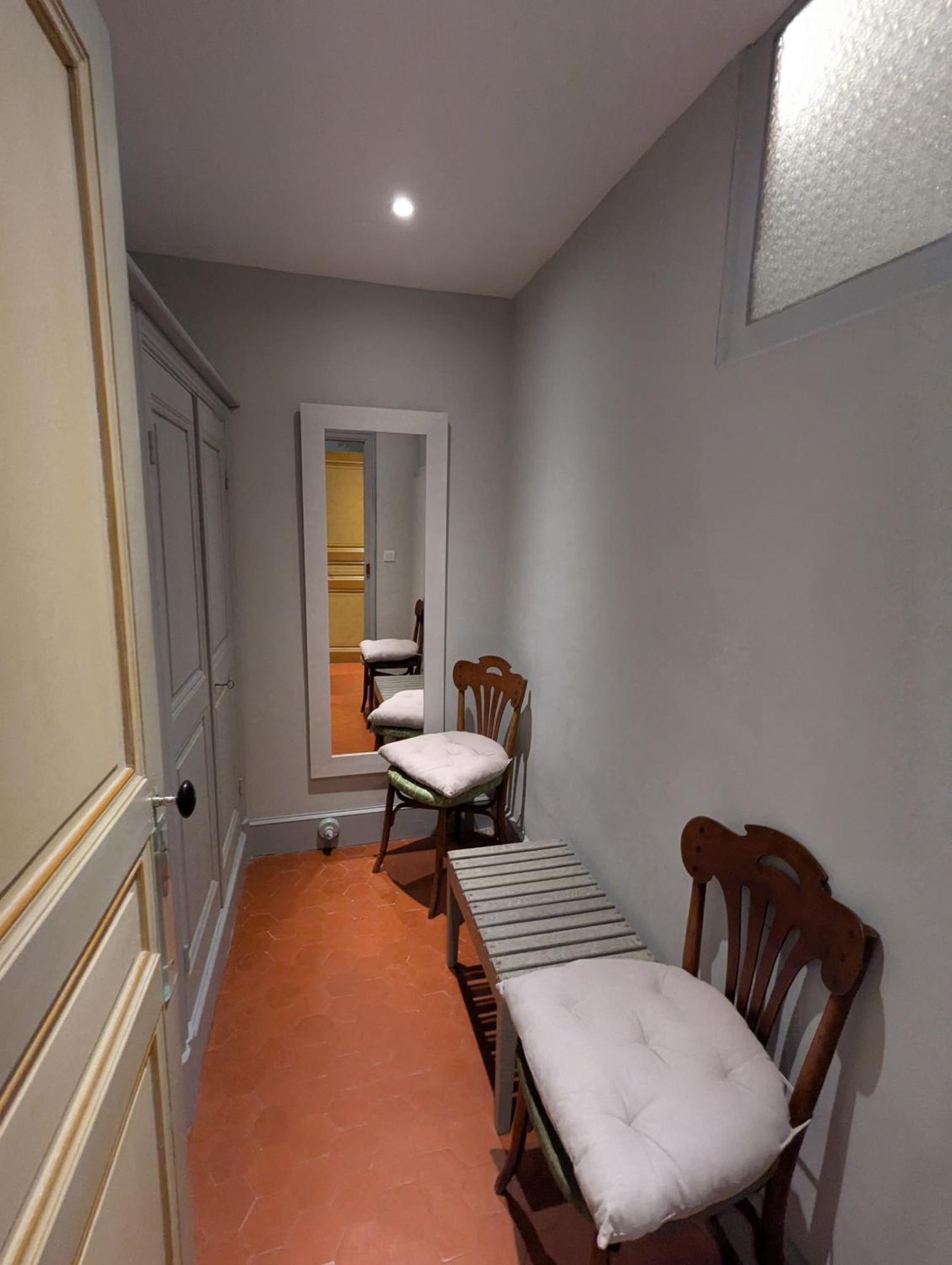 Les Chapeliers Bed & Breakfast Claviers Bagian luar foto