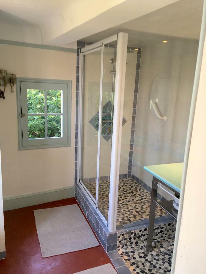 Les Chapeliers Bed & Breakfast Claviers Bagian luar foto